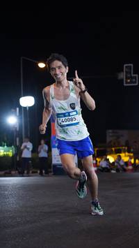 BIB: 40085
                            <button type="button" onclick="openModal(23005933)" class="btn btn-primary btn-sm float-right btn-popup" data-toggle="modal" data-target=".modal-high-quality">
                        <i class="fas fa-shopping-cart"></i> Add to Cart
                    </button>
                                            <button type="button" onclick="isThisMe(23005933, true)" class="btn btn-success btn-sm float-right btn-popup btn-isme hidden" data-toggle="tooltip" data-placement="bottom" title="นี่คือรูปของคุณใช่ไหม คลิกที่นี่เพื่อเอาเข้าอัลบั้ม">
                        <i class="fas fa-plus"></i> Add to album
                    </button>
                    <button type="button" onclick="isThisMe(23005933, false)" class="btn btn-warning btn-sm float-right btn-popup btn-isnotme hidden">
                        <i class="fas fa-ban"></i> Remove from album
                    </button>